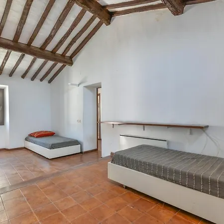 Il Borgo アパート カポリーヴェリ